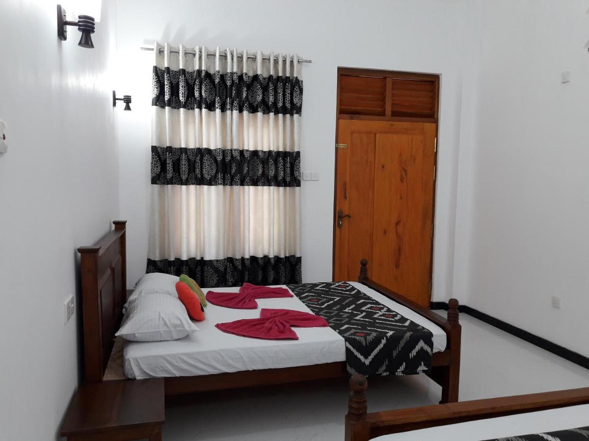 B & B Charm Dikwella Ngoại thất bức ảnh
