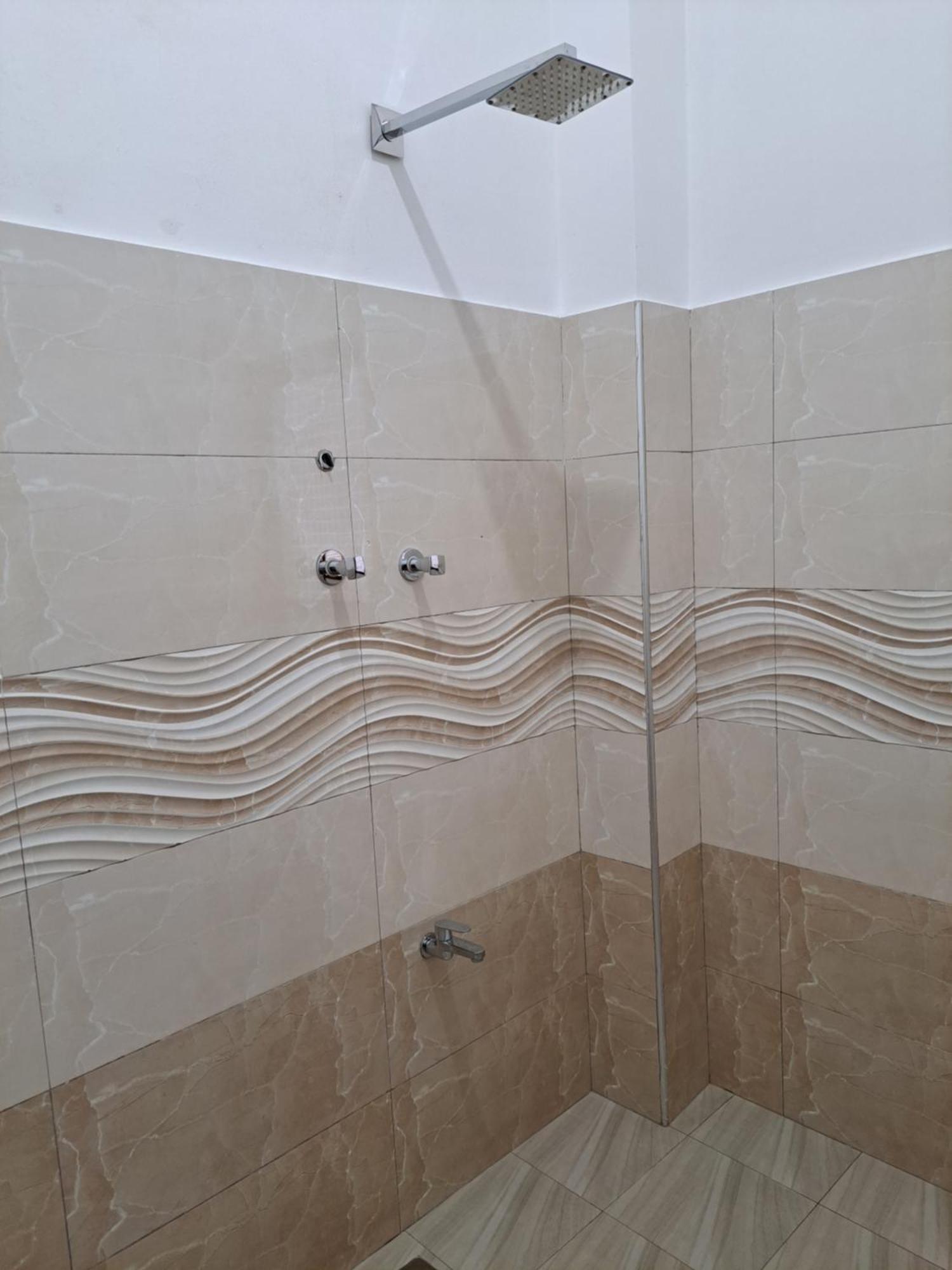 B & B Charm Dikwella Phòng bức ảnh
